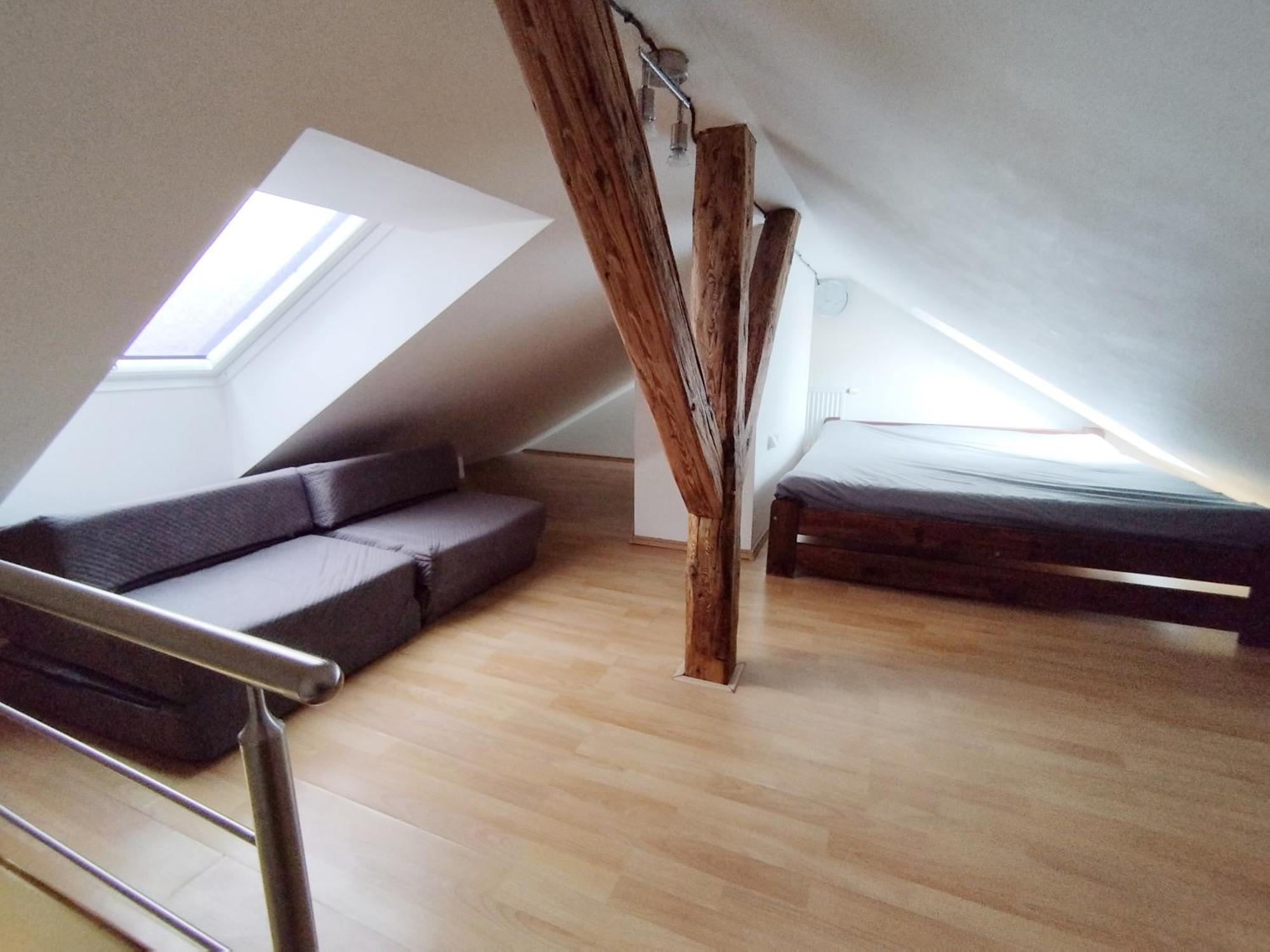 Apartment Cozy Rooftop With Balcony Prag
